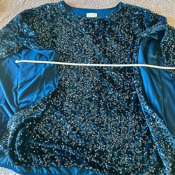 Jingle Belles by Kim Gravel Sequin Paillette Velvet Poncho XS Pageant blue - Picture 12 of 12